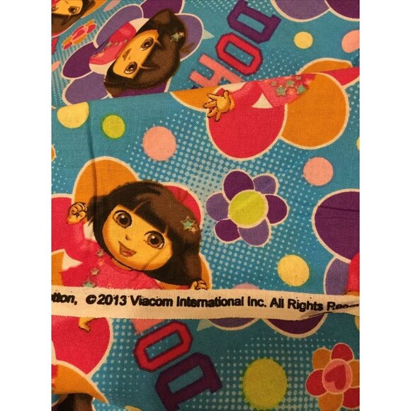 Dora The Explorer Fabric 2+ Yards 2013 Totally Dora Floral Badges DIY Quilting - Picture 4 of 5